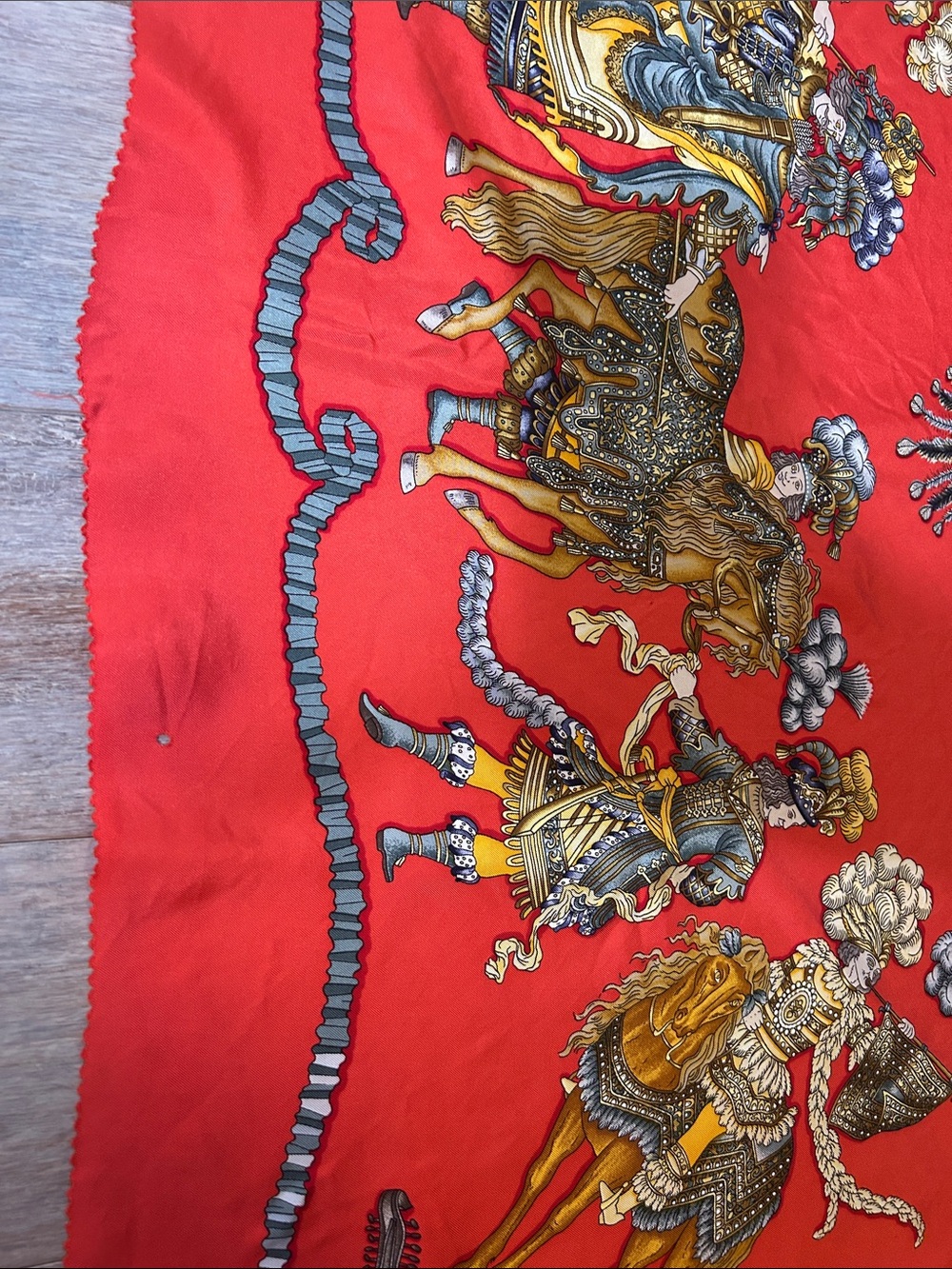 HERMES Silk Les Fetes du Roi Soleil Scarf 35”Red Illustrated Gold Black Accents - Picture 7 of 14